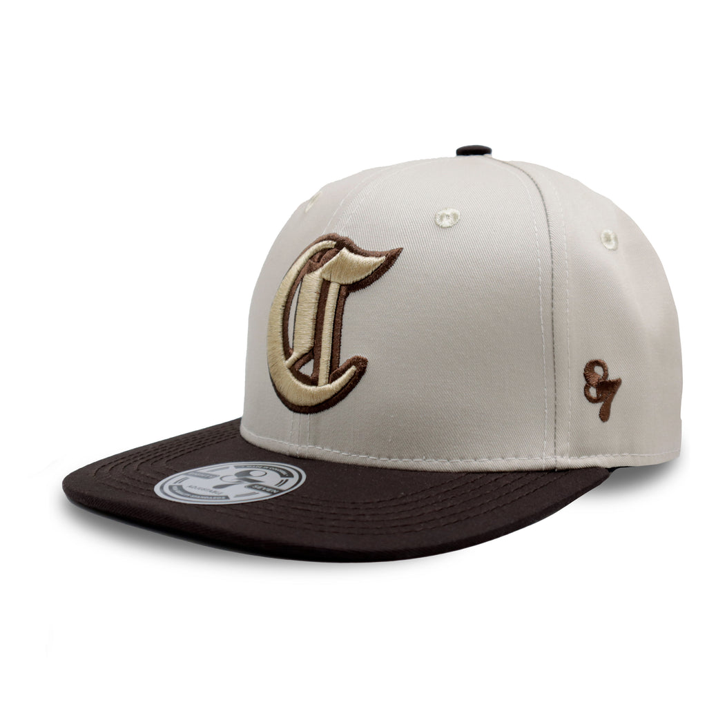 GORRA PLANA RED STOCKINGS BEIGE